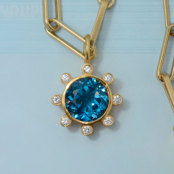 Flor de Topacio London Blue & Diamantes